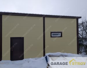 Гараж из сендвич-панелей размером 4 на 7.4м вид 3