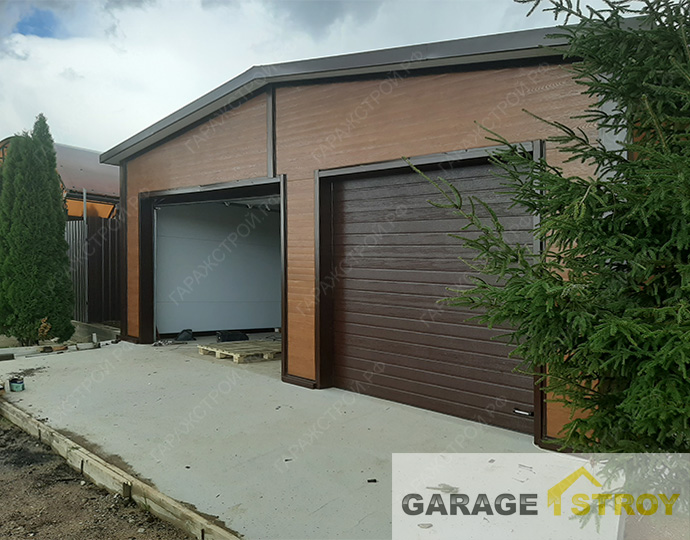 Кейс: Гараж на 2 машины 8x8x3m под дерево