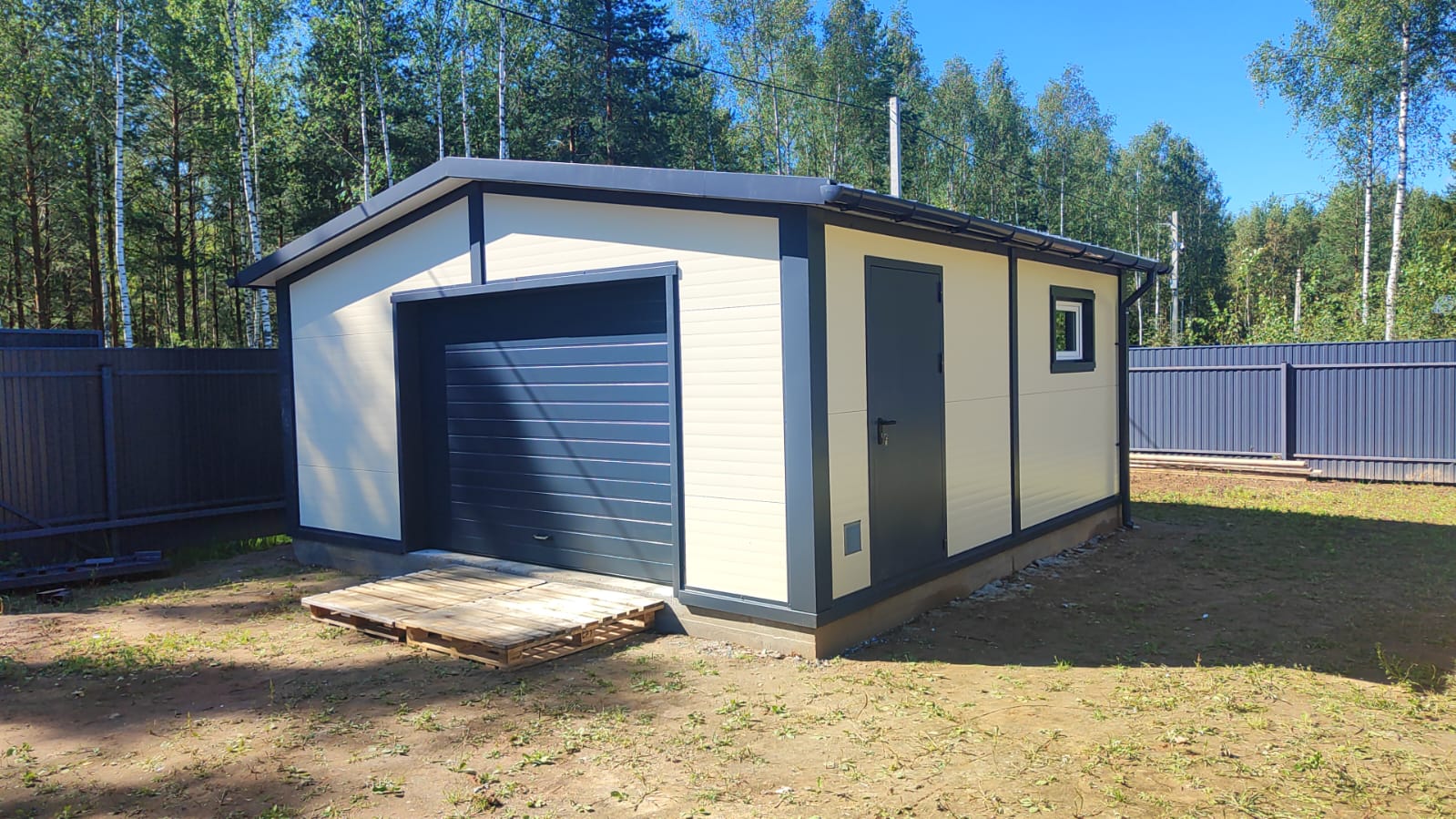 Сколько стоит гараж из сэндвич-панелей в 2026 году